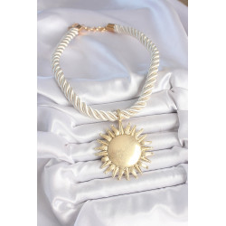 Kırık Beyaz Halat Model Gold Renk Güneş Figürlü Pirinç Kolye