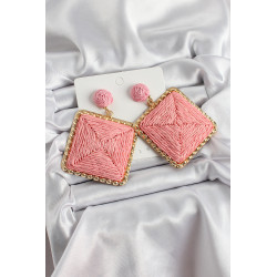 Pembe Kare Figürlü Hasır Örgü Model Gold Renk Kadın Küpe