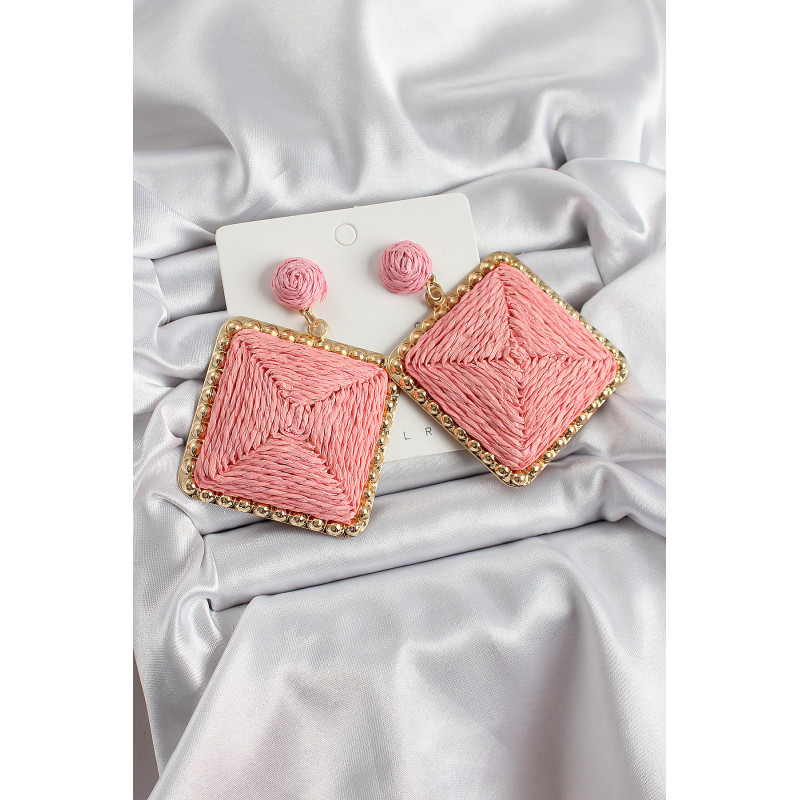 Pembe Kare Figürlü Hasır Örgü Model Gold Renk Kadın Küpe